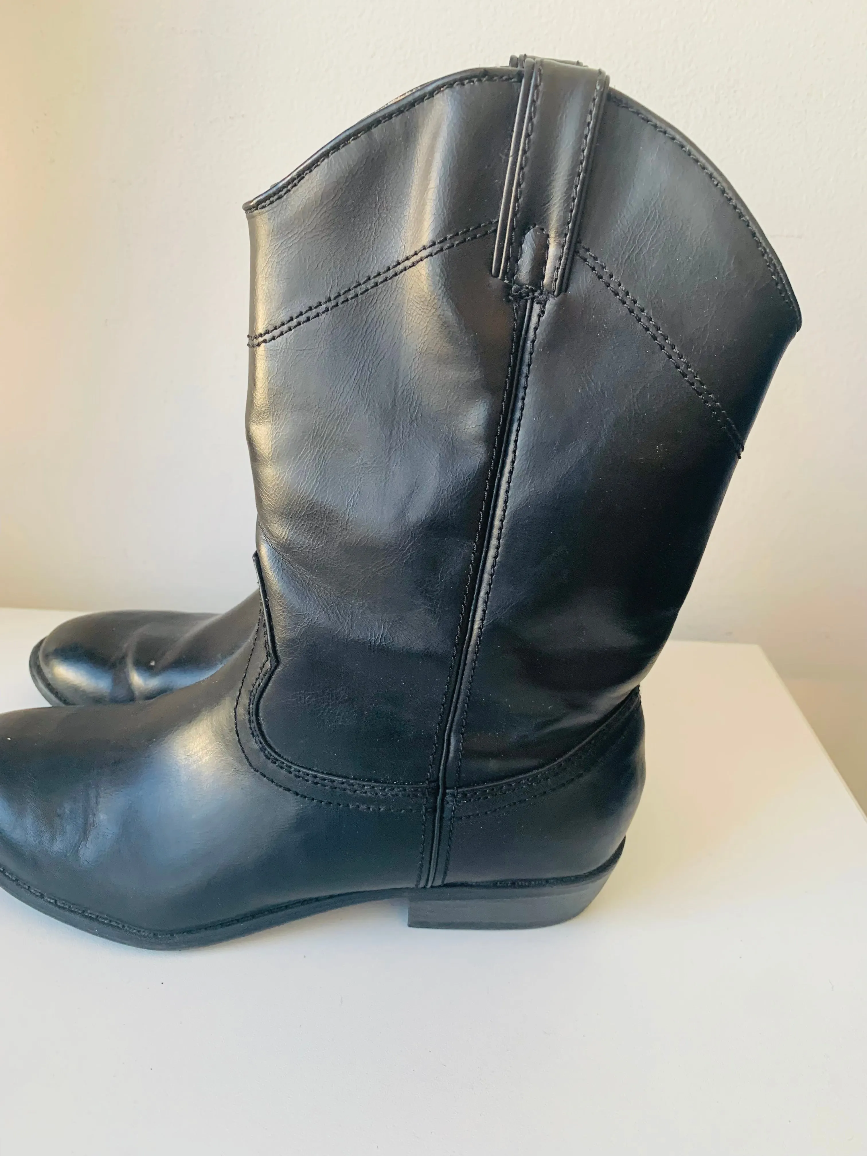 Madden Girl Stirrup Black Cowboy Boots Size 9