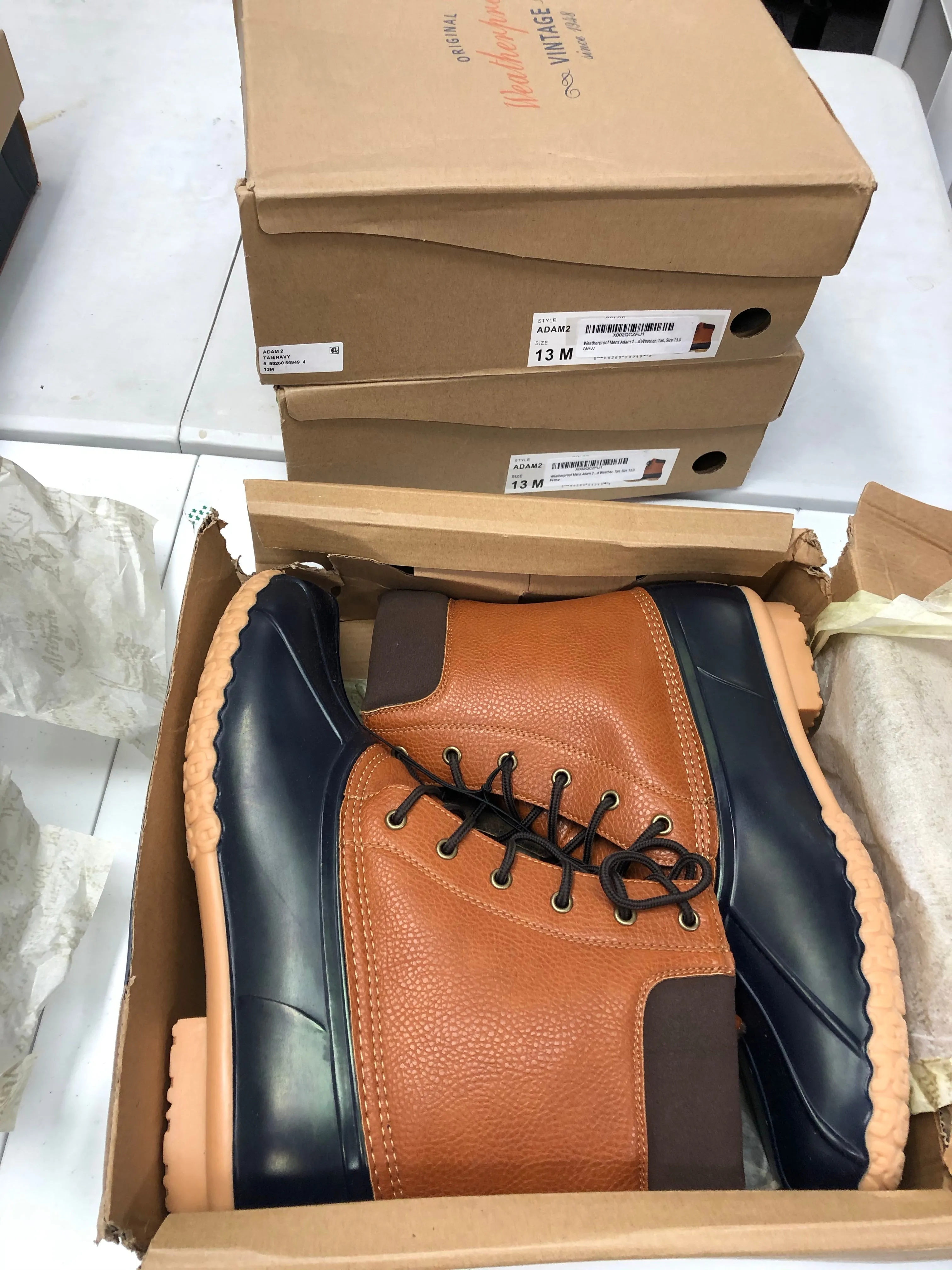 Men's Shoes Boots Wholesale Lot, WEATHERPROOF, 6 items, Shelf Pulls, MSRP $495