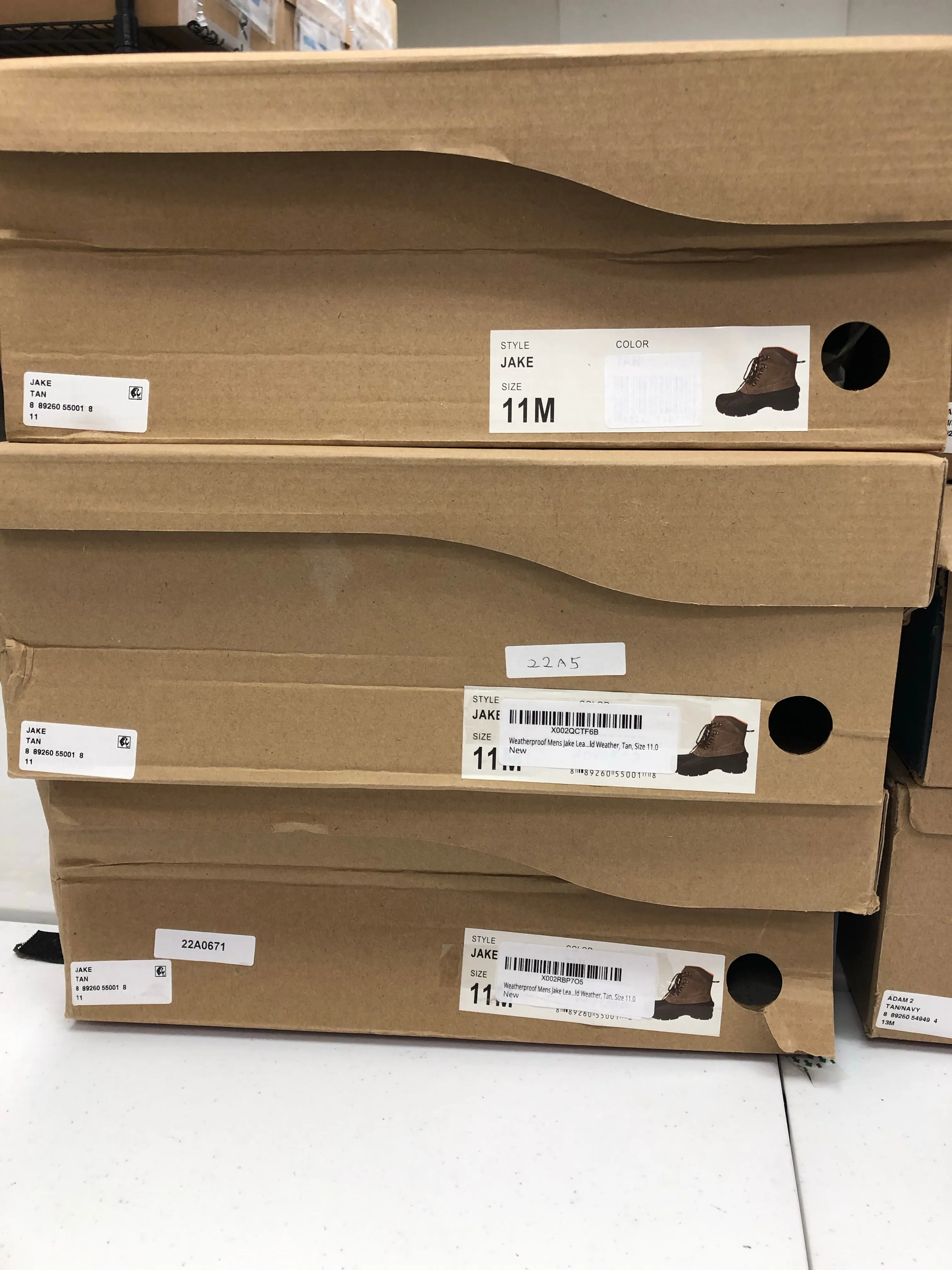 Men's Shoes Boots Wholesale Lot, WEATHERPROOF, 6 items, Shelf Pulls, MSRP $495