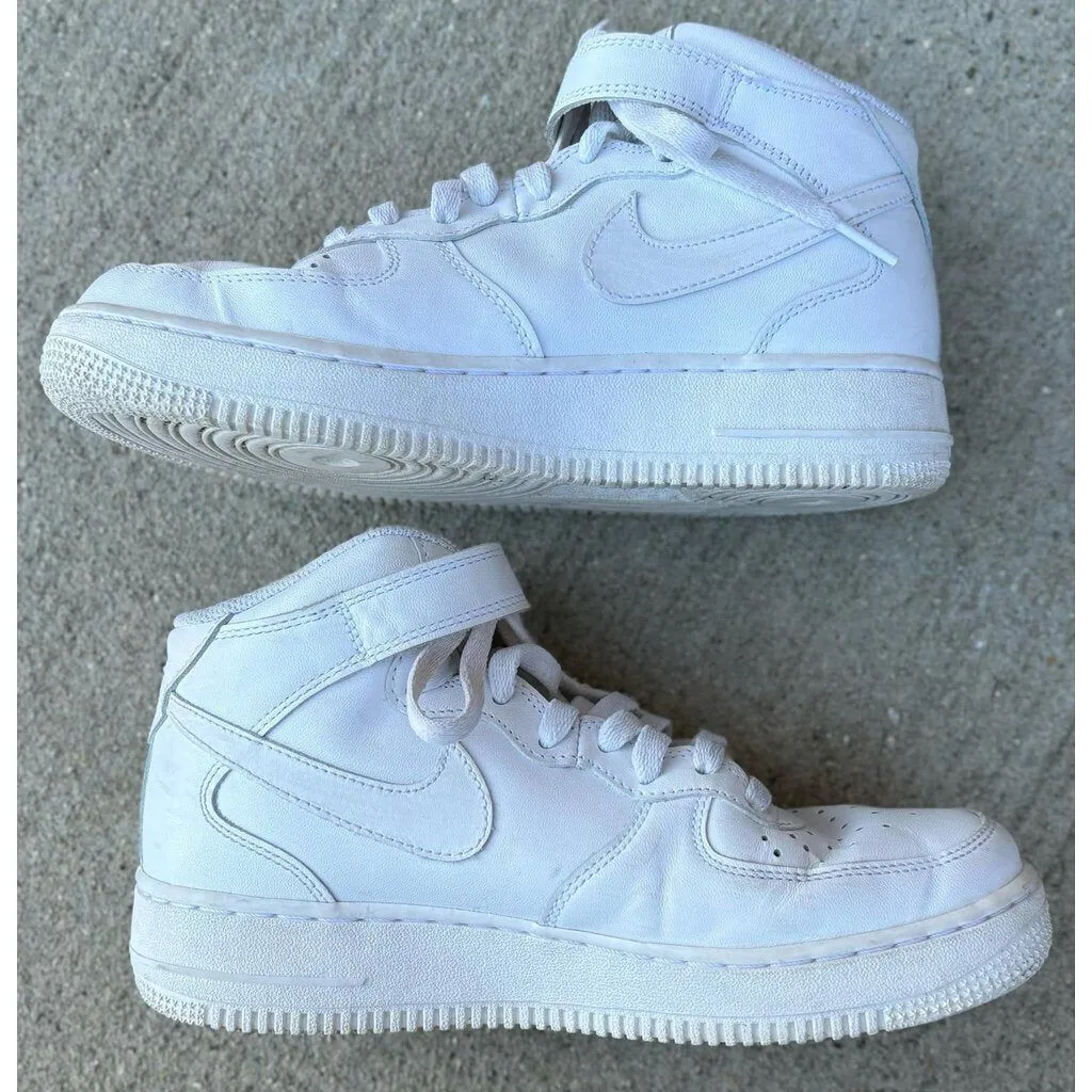 Nike Air Force 1 Mid in Triple White - Size 8