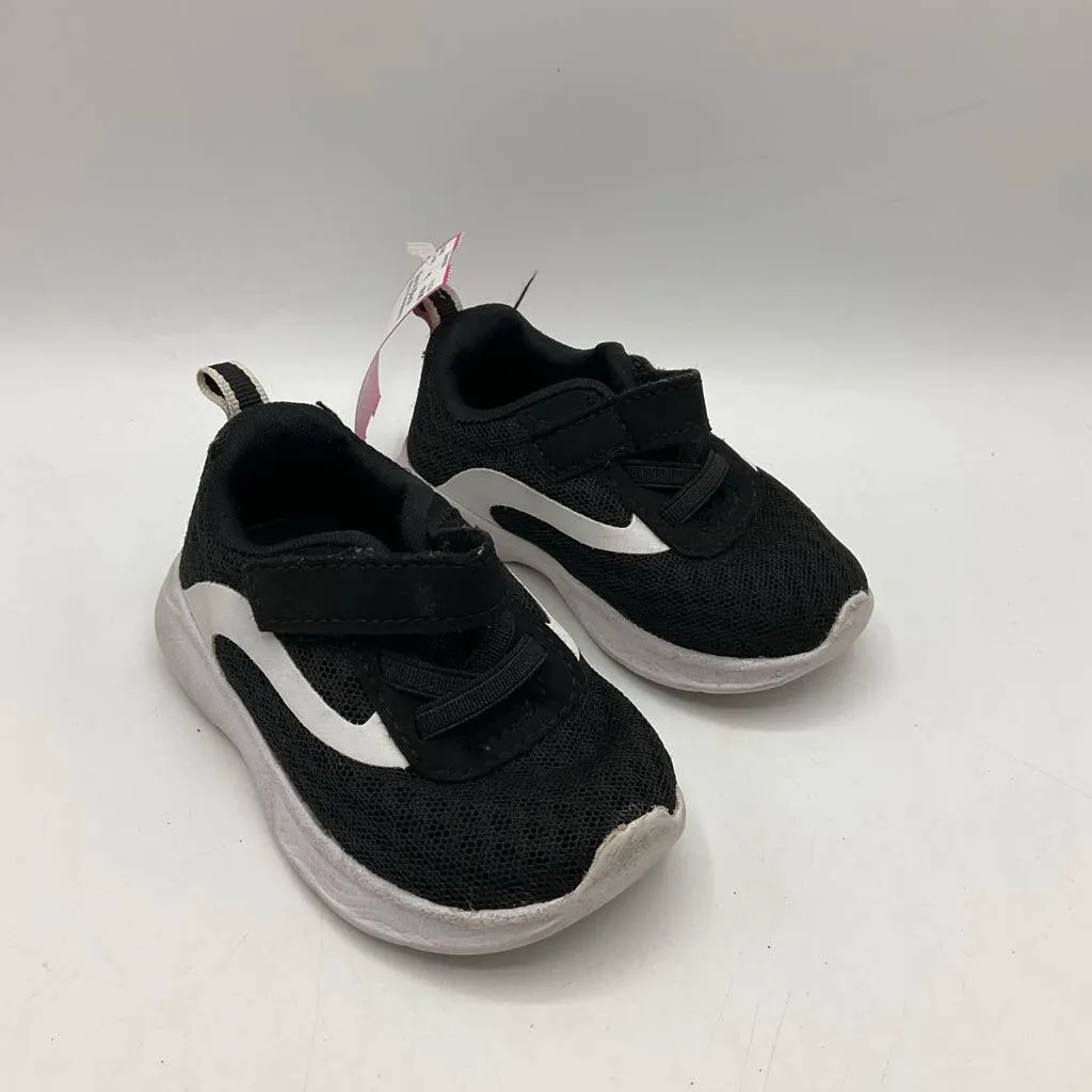 Size 4: Black Velcro Sneakers