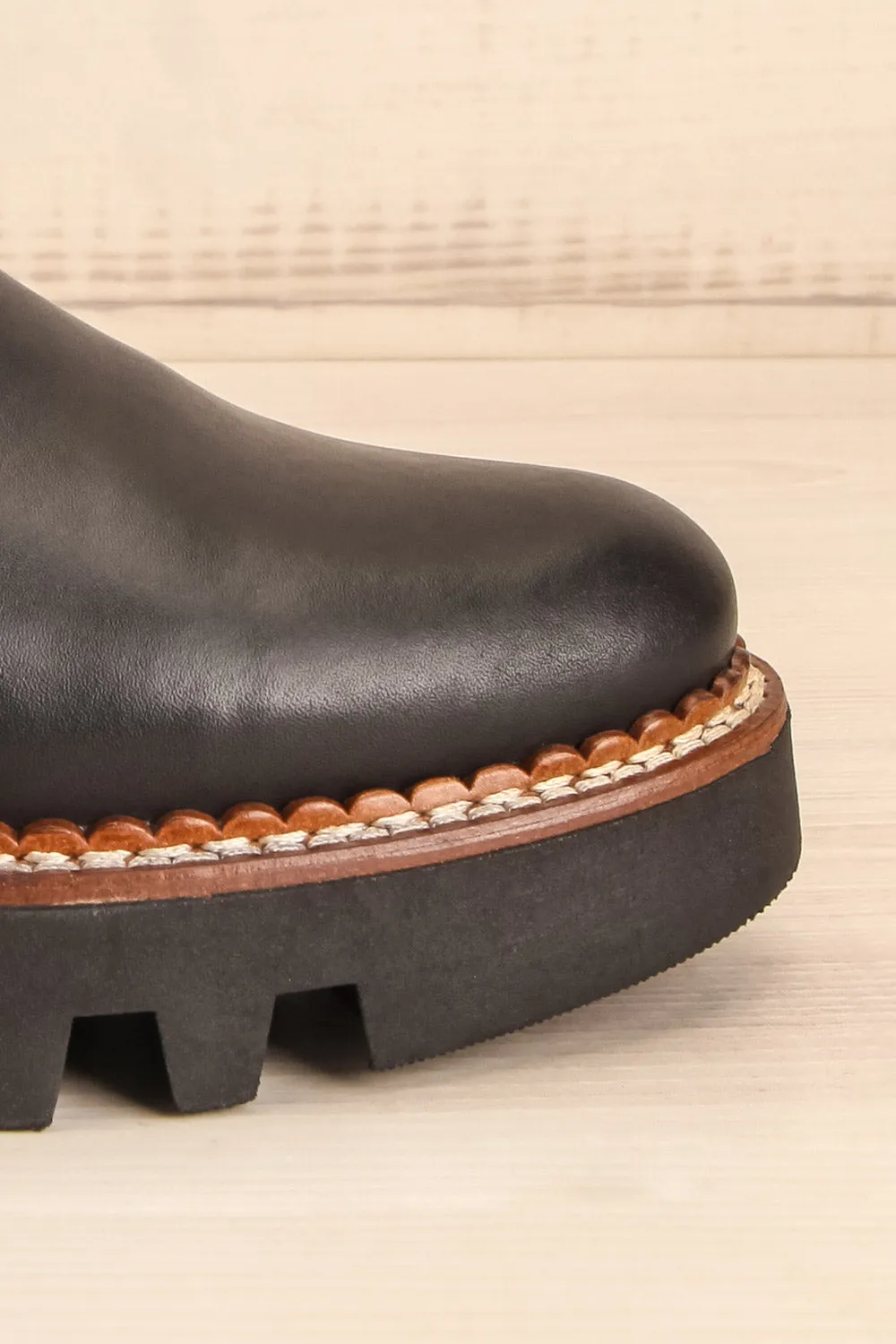Torio | Black Ankle Boots